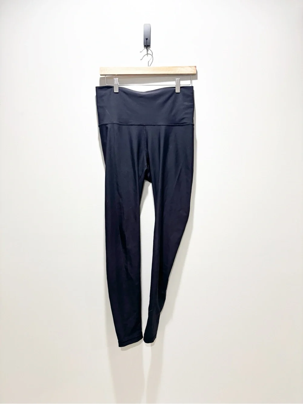 Old Navy Black High-Waist Powersoft Leggings Athleisure Activewear Size Large
